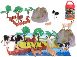 Figurki zwierzęta zagrodowe farma 7szt + mata i akcesoria zestaw